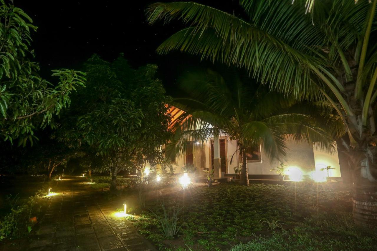 Subaseth Villa Anuradhapura Exteriör bild