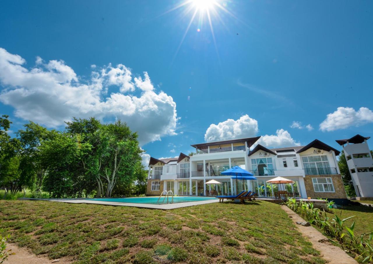Subaseth Villa Anuradhapura Exteriör bild