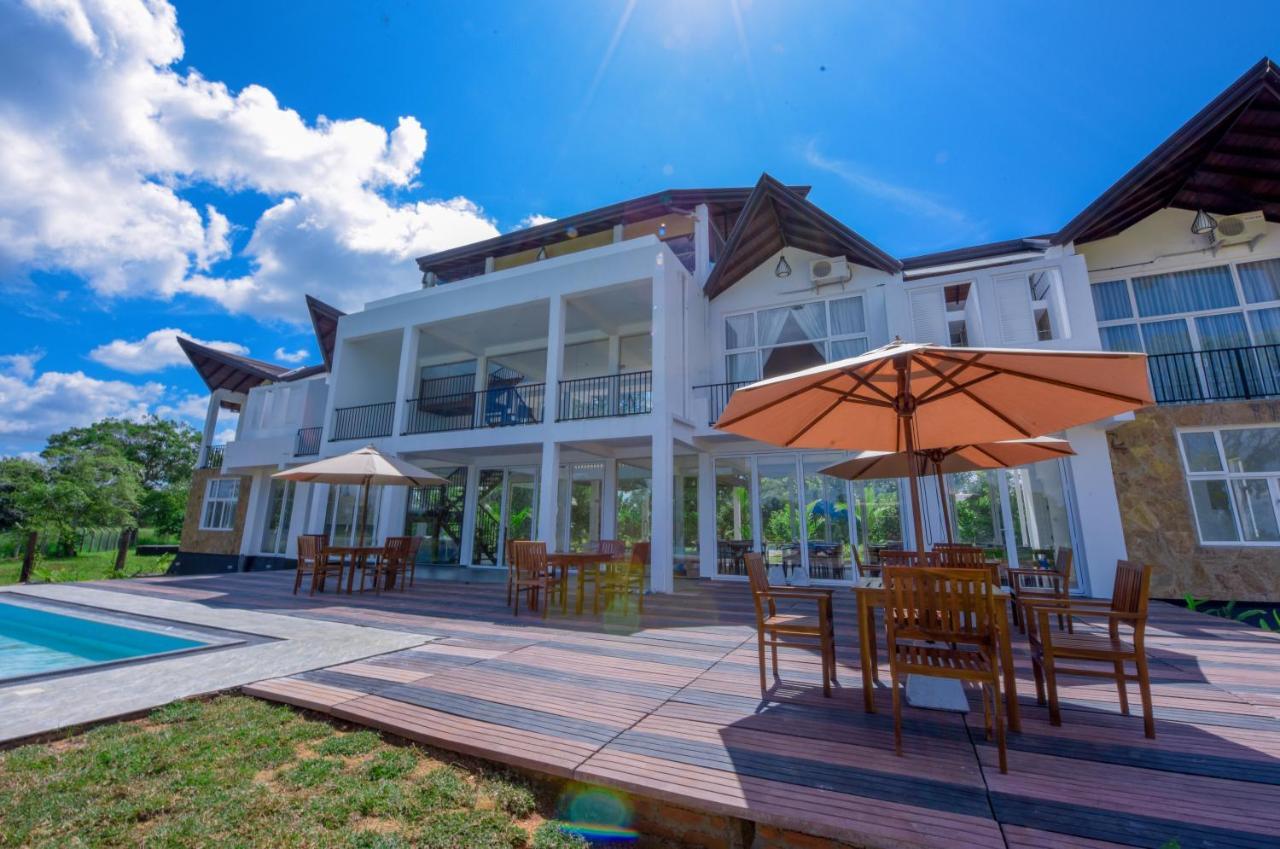 Subaseth Villa Anuradhapura Exteriör bild