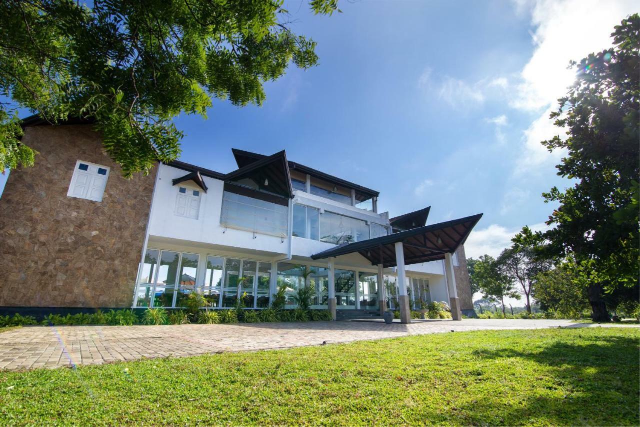Subaseth Villa Anuradhapura Exteriör bild