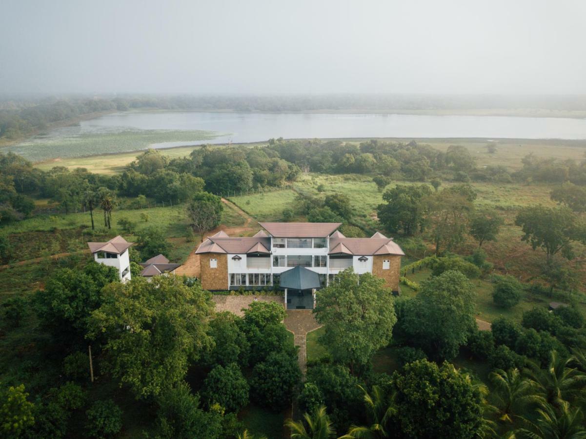 Subaseth Villa Anuradhapura Exteriör bild