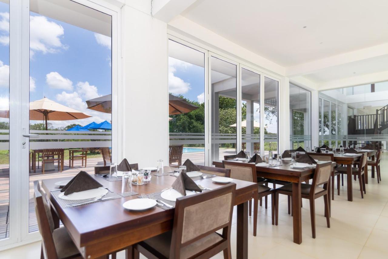 Subaseth Villa Anuradhapura Exteriör bild